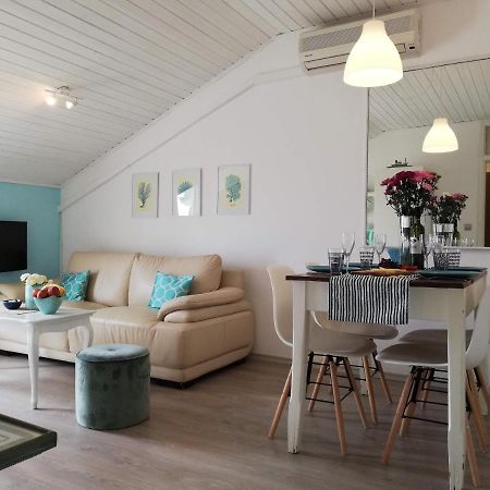 Deep Blue Apartment Porec Bagian luar foto