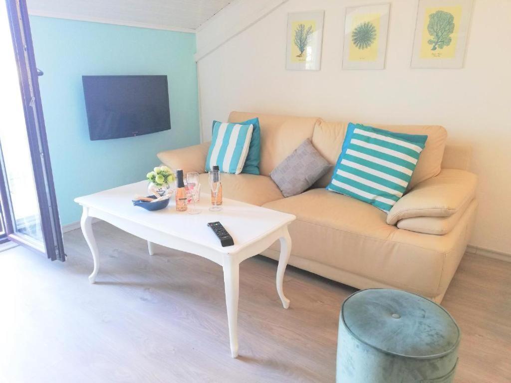 Deep Blue Apartment Porec Bagian luar foto